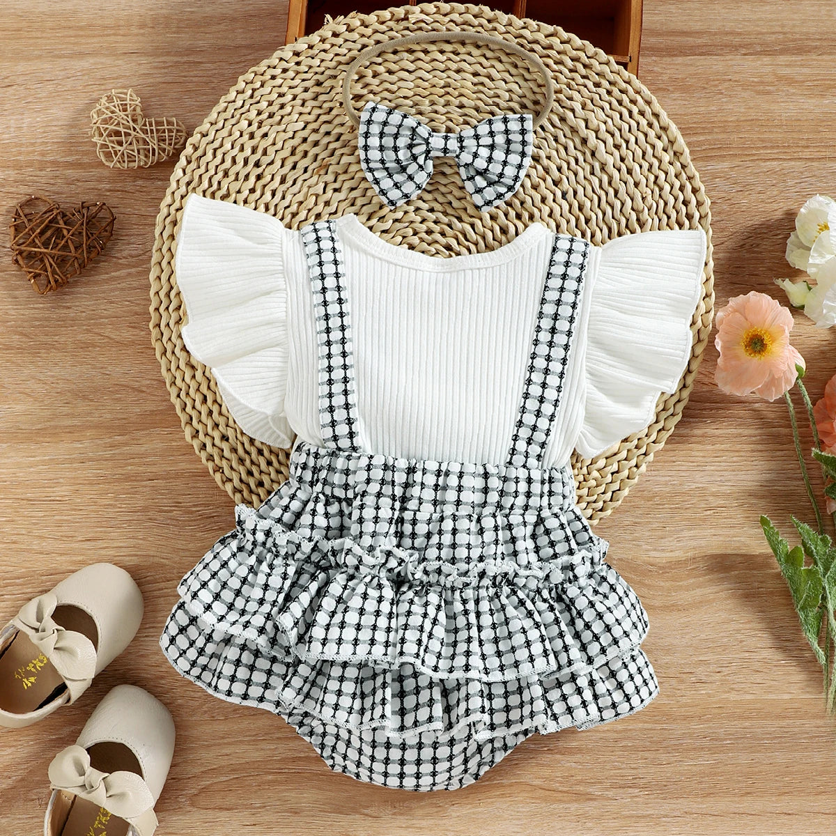 Flared Ruffle Sleeve Bowknot Romper
