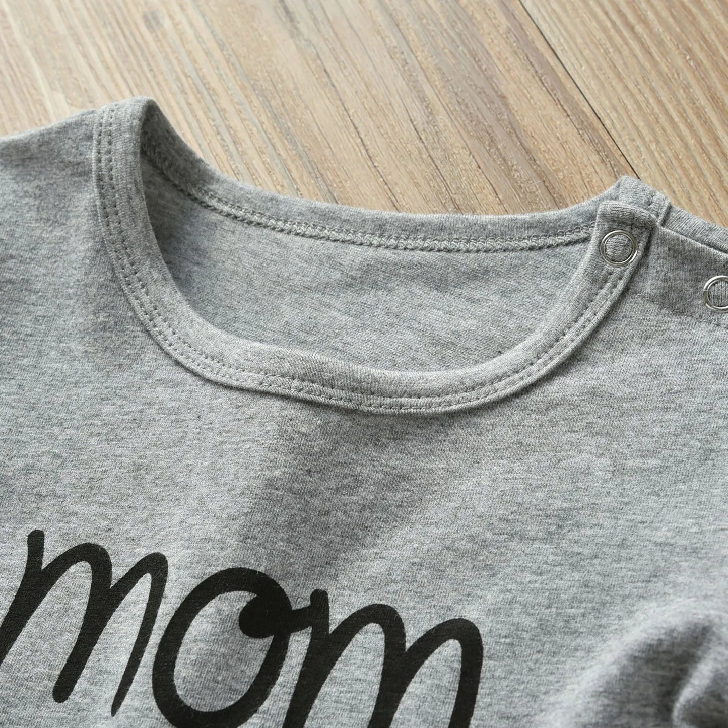 Baby Boy/Girl 95% Cotton Long-sleeve Love Heart and Letter Print Jumpsuit