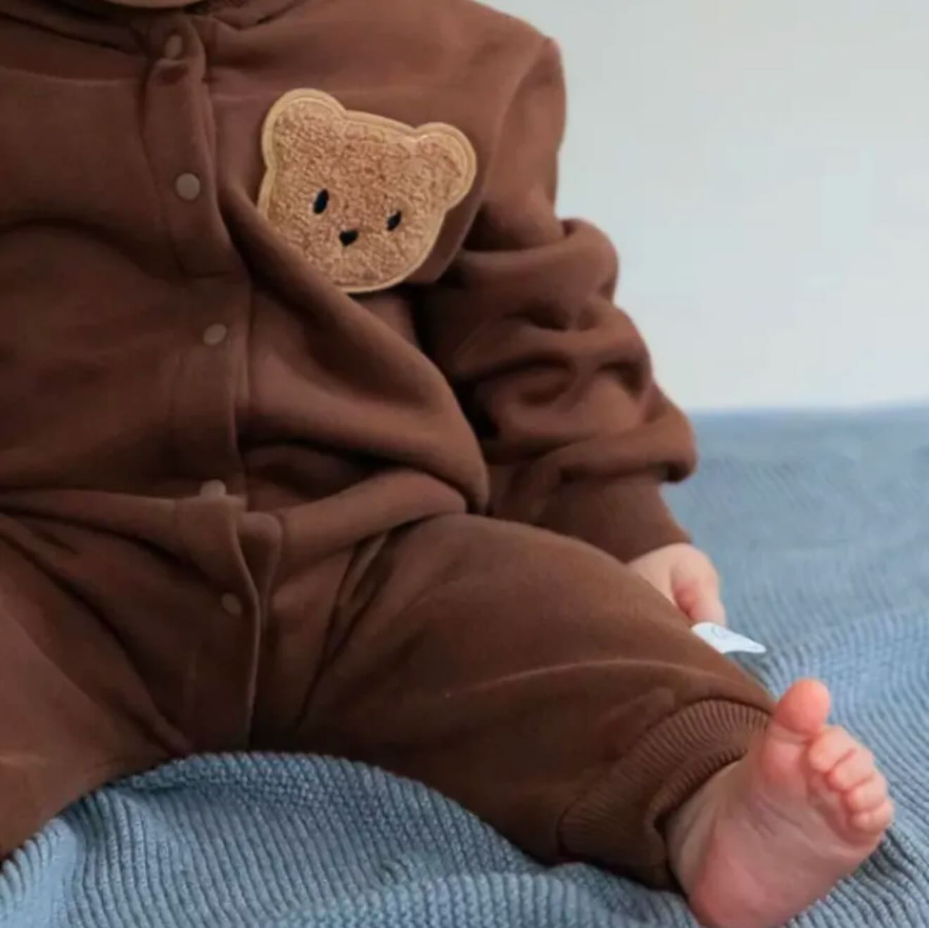 Baby Boy Autumn/Winter Jumpsuit with Bear Patch, Warm and Thick Romper with Pants, Suitable for 0-24 Months, Ideal for Outdoor Use