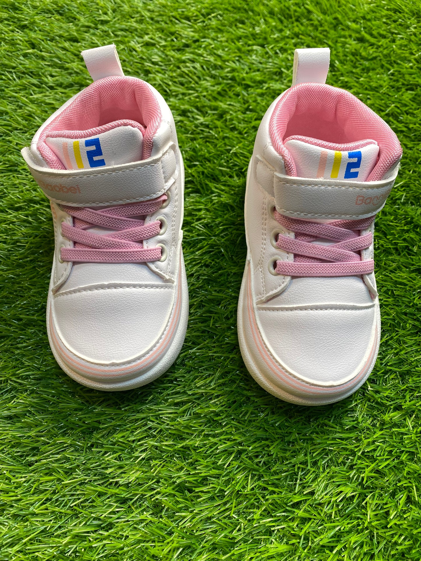 Letter printed glitter shoes