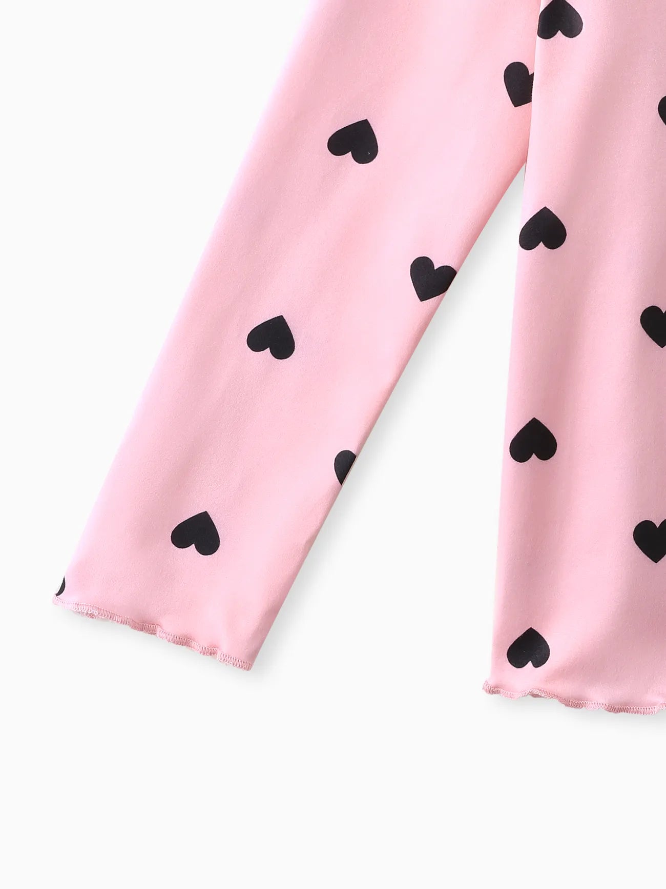 Long-sleeve Tee with Heart Print (Lettuce Trim Mock Neck)