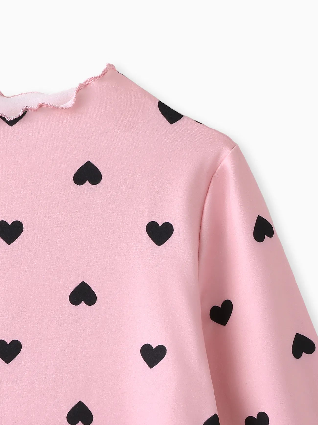 Long-sleeve Tee with Heart Print (Lettuce Trim Mock Neck)