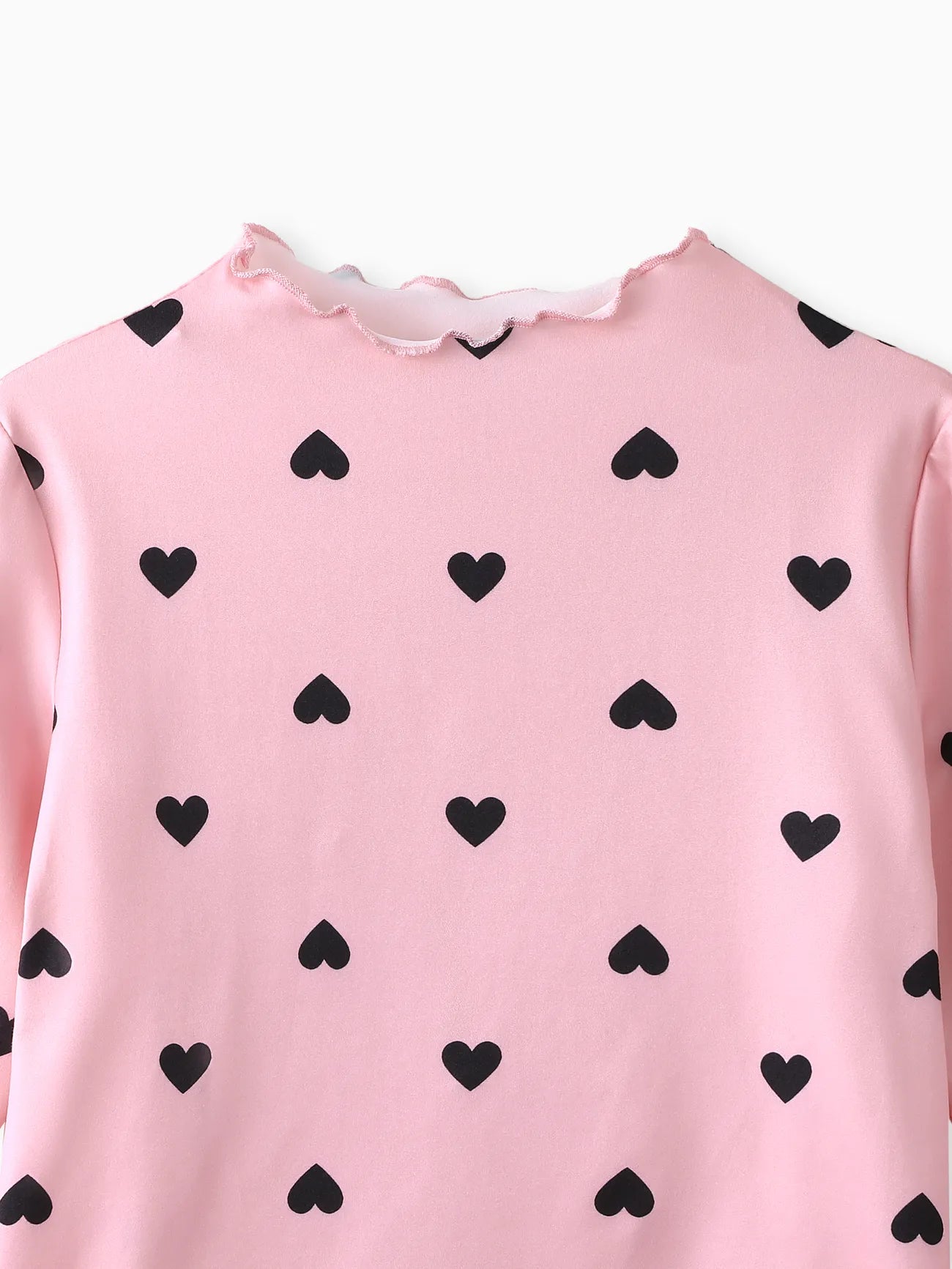 Long-sleeve Tee with Heart Print (Lettuce Trim Mock Neck)
