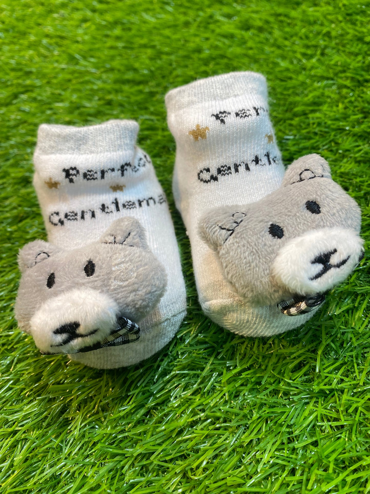 Baby Cap, Bib & Sock 3 Pcs Set