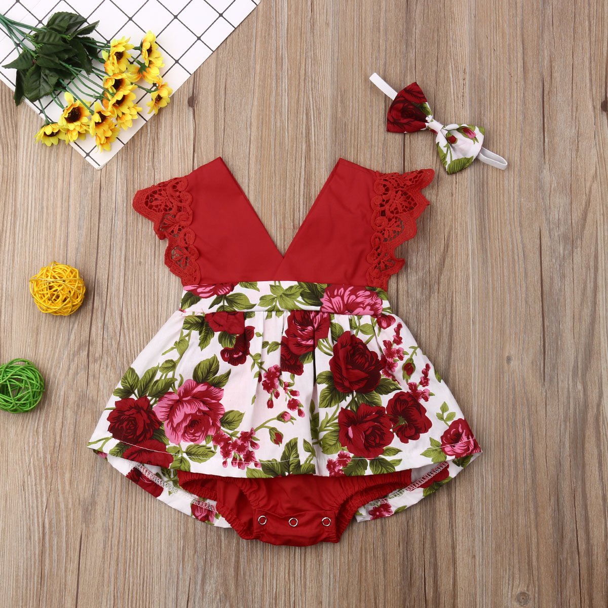 Cotton Solid & Floral-print Spliced Lace Flutter-sleeve Romper with Headband Set