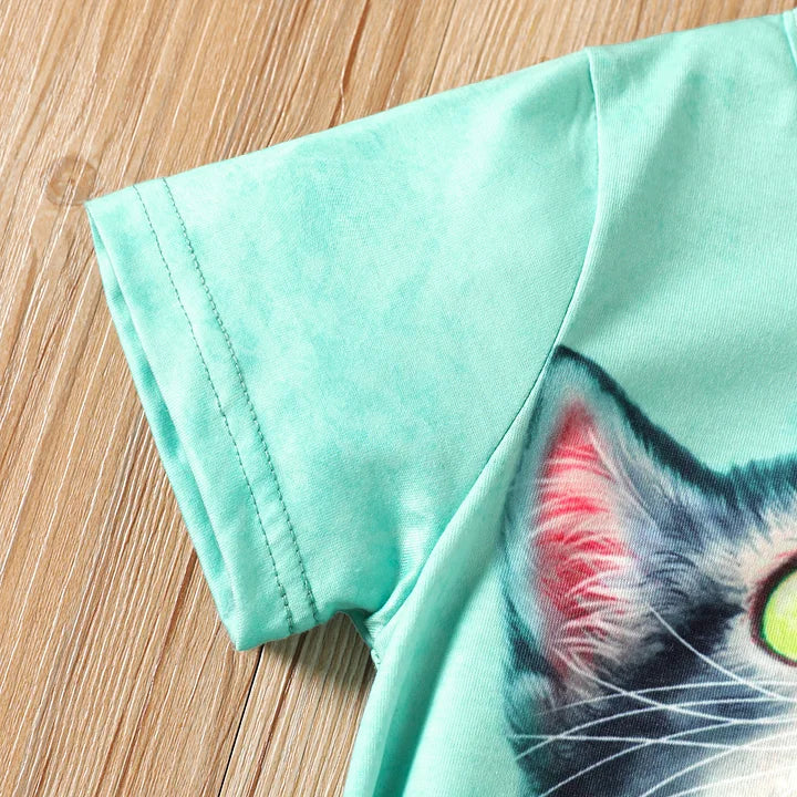 Short sleeve t-shirt with a cute cat print