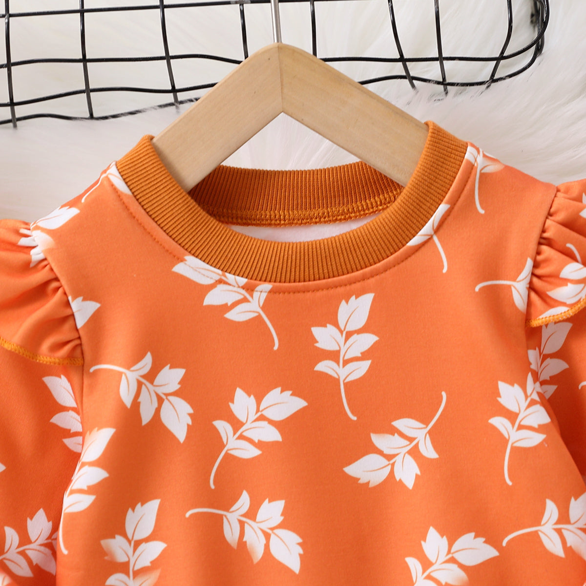 Winter Floral Print Ruffle Long-Sleeve Sweatshirt