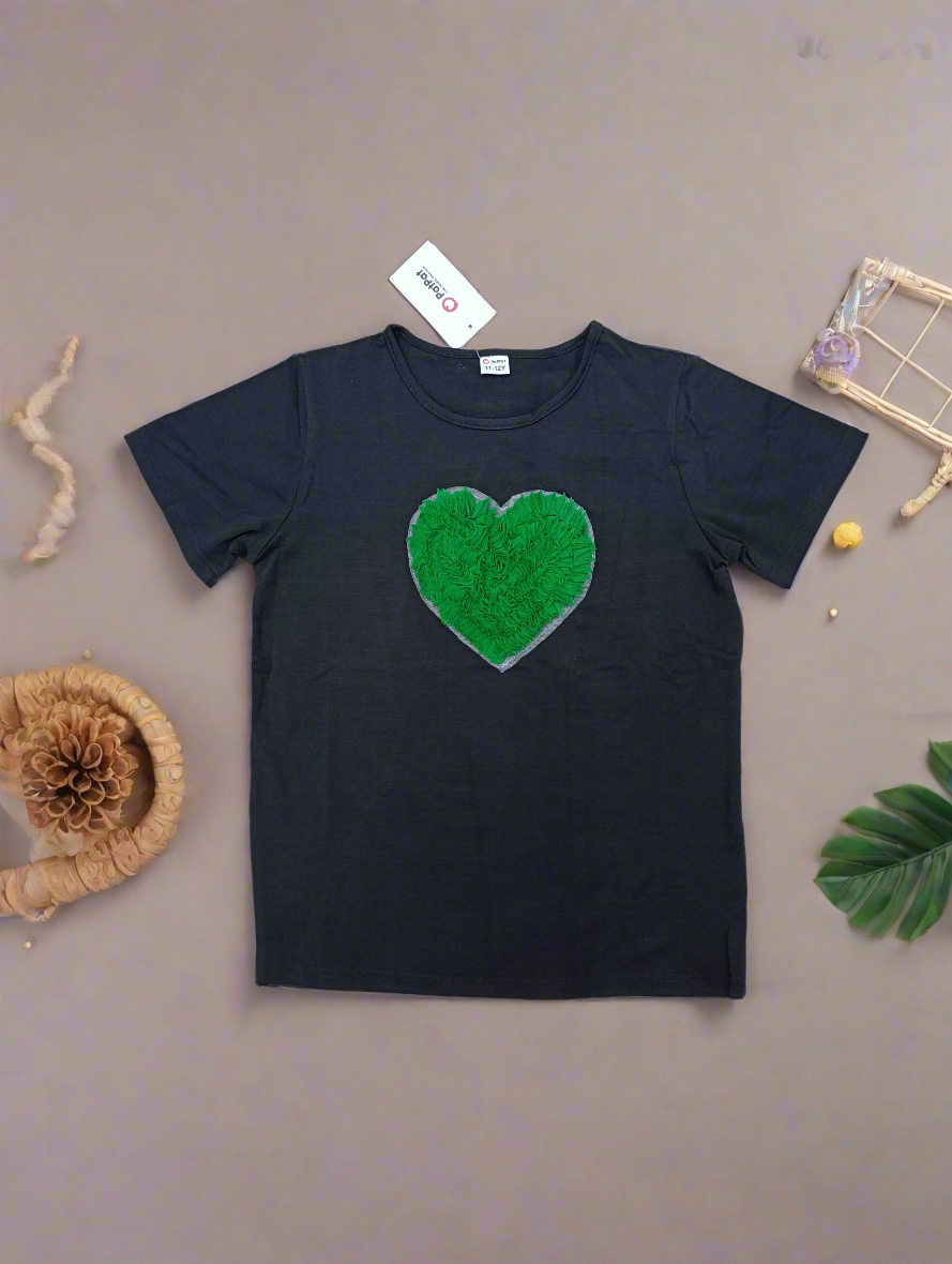 Black t-shirt heart