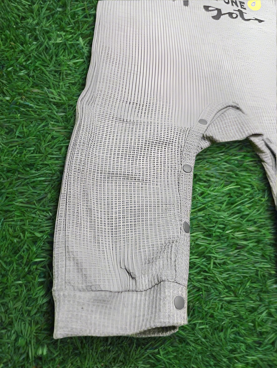 Baby letter print romper