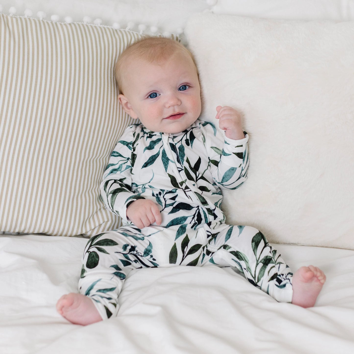 Leaves Print Baby Girl All Over Long-sleeve Snap-up Jumpsuit