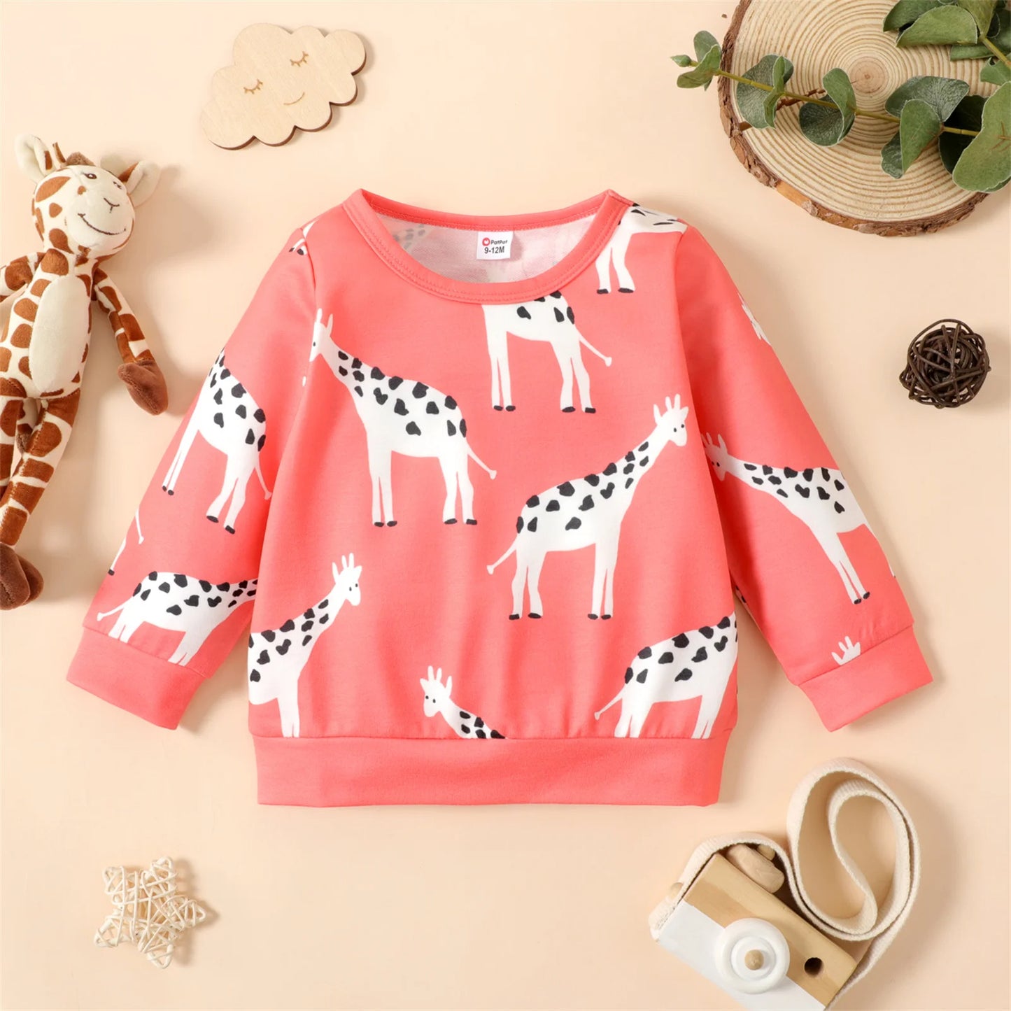 Winter Giraffe Print Long sleeve Sweatshirt